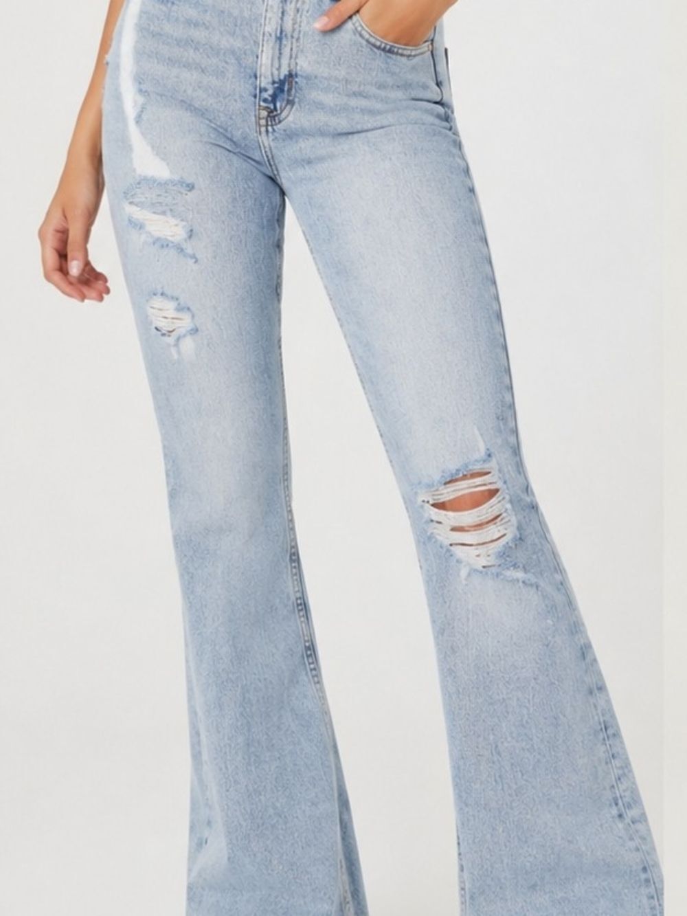 Aeropostale High Rise Flare Jeans Women’s Size 6R NWT Light Wash Dist